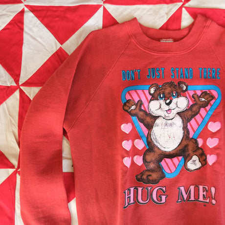 FRUIT OF THE LOOM "Hug Me!" bear sweat / made in usa