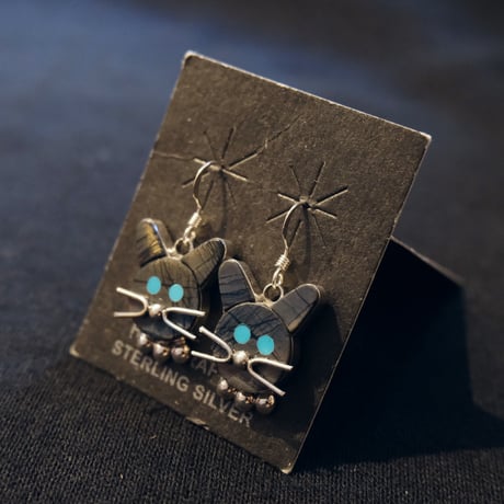 ZUNI / "cat" pierce