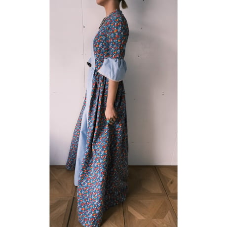 70s vintage bell sleeve dress