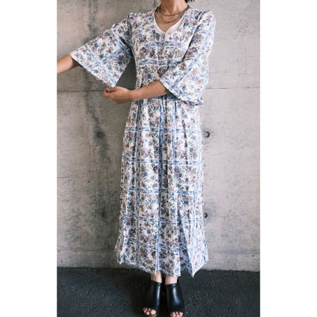 flower print dress
