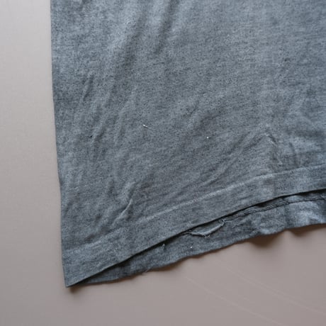 over dye tee / black