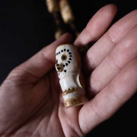 ZUNI / “owl” fetish necklace and pierce