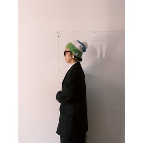 pon pon knit cap