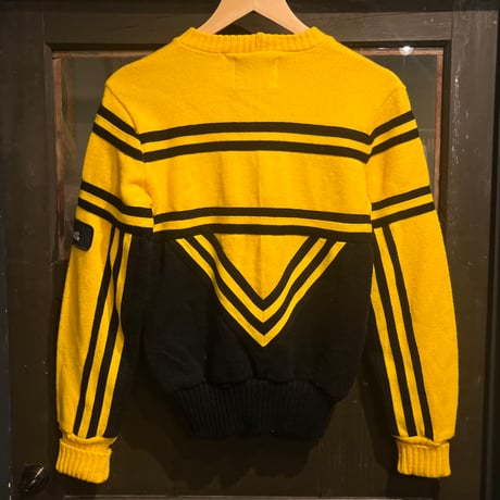 cheer knit with wappen / yellow × black