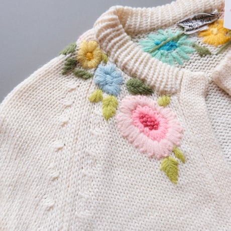 〜70s embroidery  knit cardigan