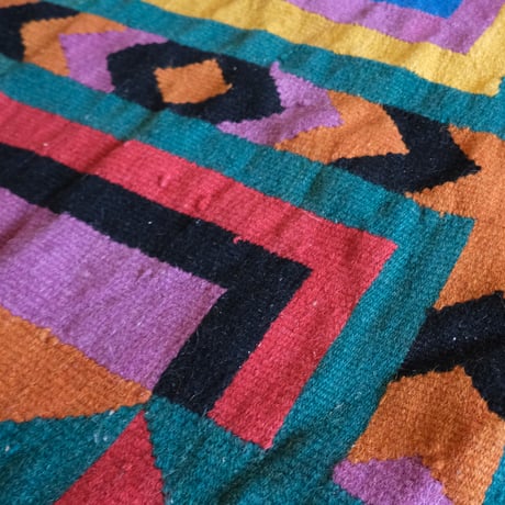 vintage rug / colorful