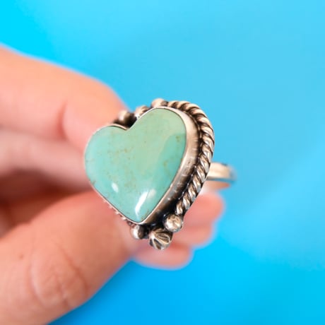 navajo / "heart" ring