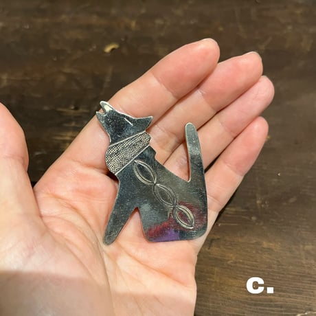 navajo "MelvinFrancis" buffalo skull silver brooch (pendant top)
