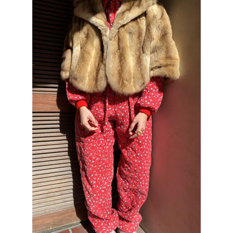 unknown / fur cape