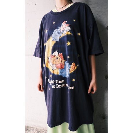 “Walt  Disney World” -Night-time is Dream-time- Pooh big tee