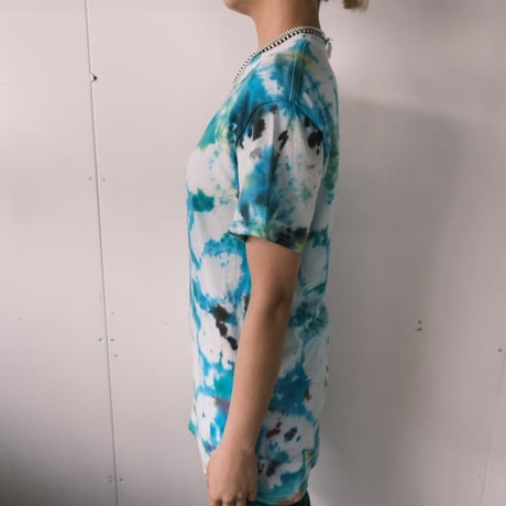 tie-dye tee / blue