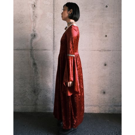 bell sleeve velours dress