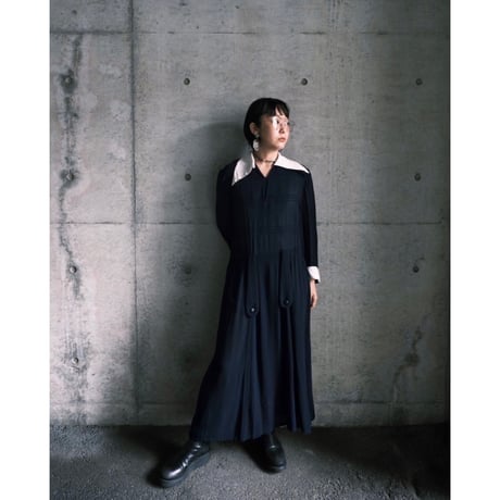 60 / see-through navy dress