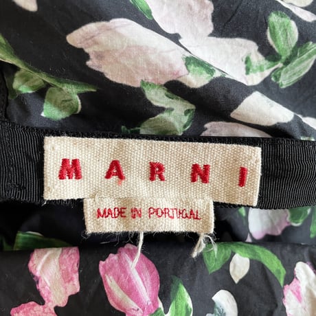 “MARNI” neck ribbon black×flower print dress