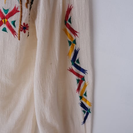 India cotton / embroidery blouse