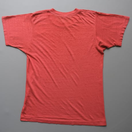 old print tee / red