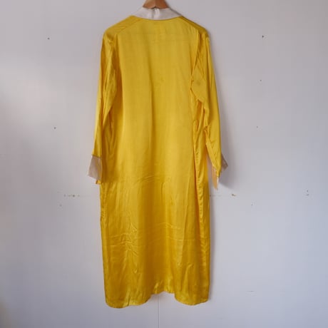 plain china gown / yellow