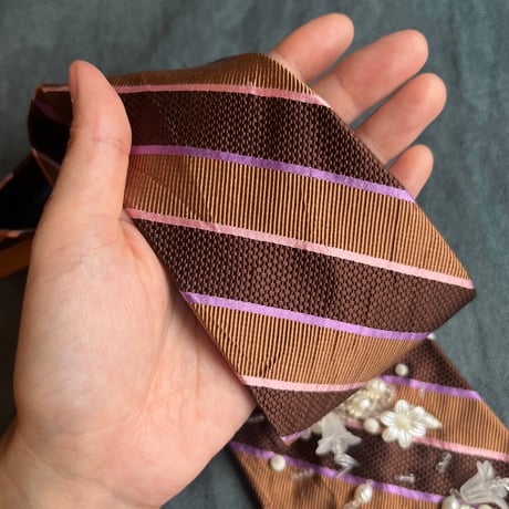 "繕う" collaboration beads embroidery necktie "flower × crystal"