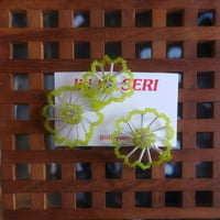 lili by SERI / flower drawing "green" ear cuff type