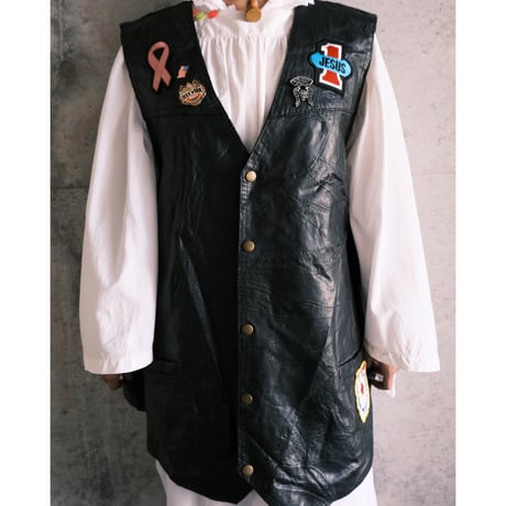 big leather vest with wappen
