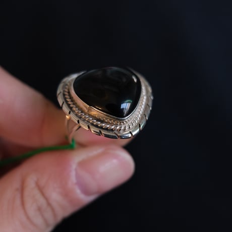 navajo / onyx "❤︎" ring
