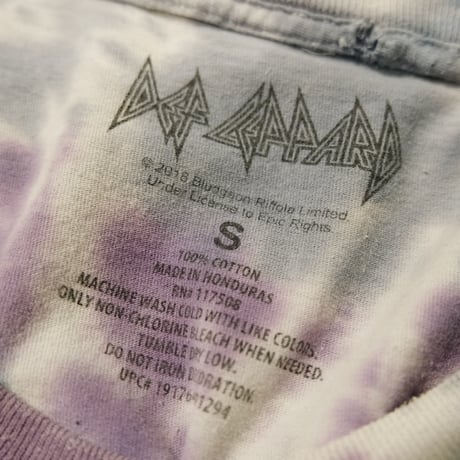 tie-dye print tee