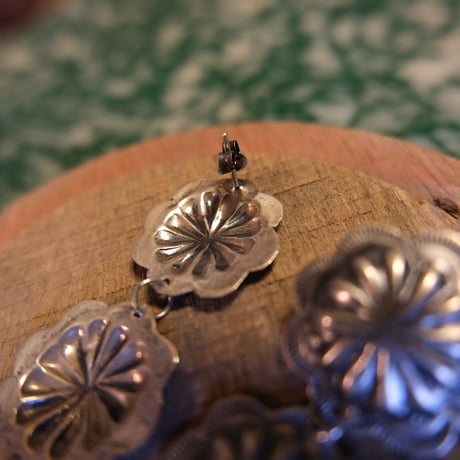 navajo/indian jewelry/concho pierce