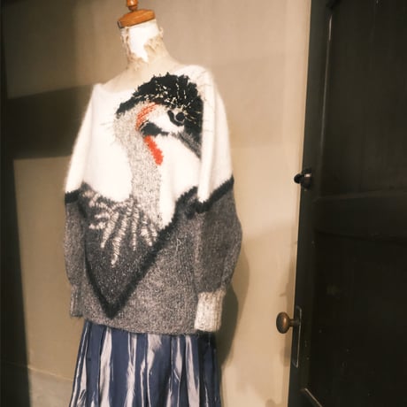 design knit "crane?swallow?"