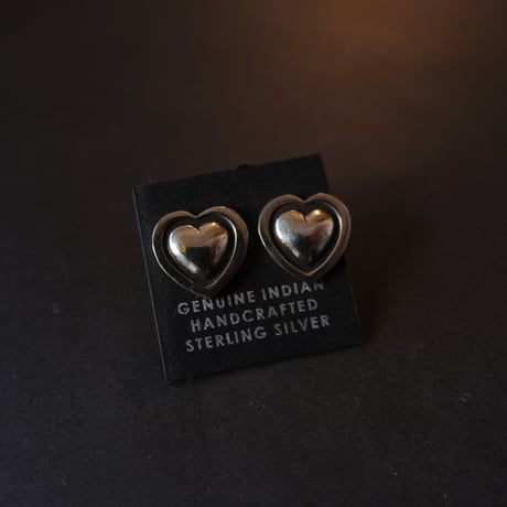 navajo / "♡" pierce / HRM