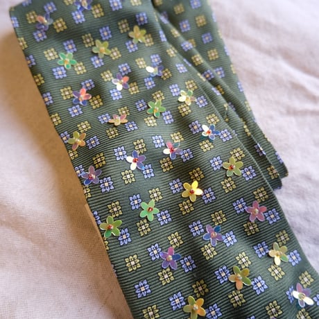 "繕う" collaboration beads embroidery necktie "flower"