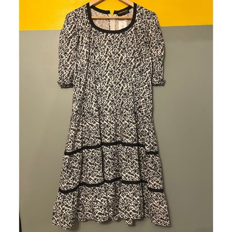 monotone S/S dress