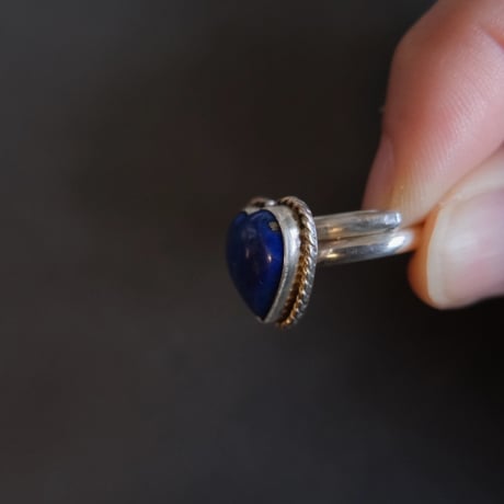 navajo / lapis lazuli ♡ ring
