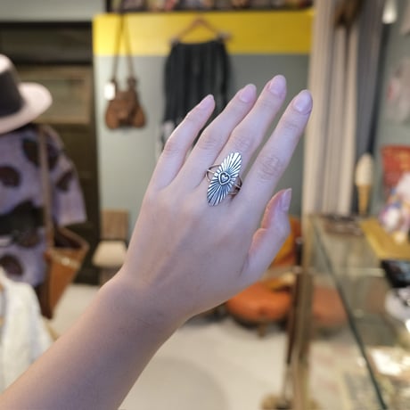 navajo / oval “♡” silver ring