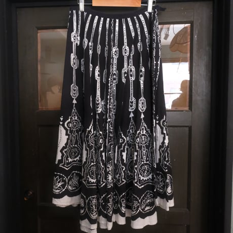 made in india / embroidery skirt