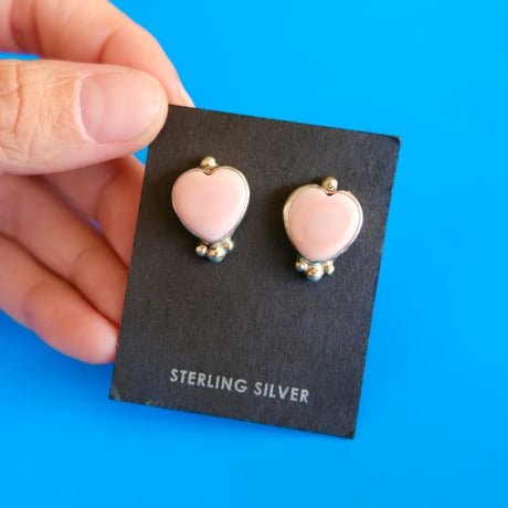 navajo / conch shell heart pierce