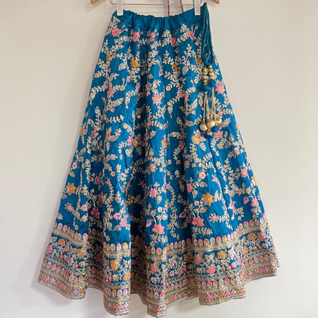 embroideried skirt
