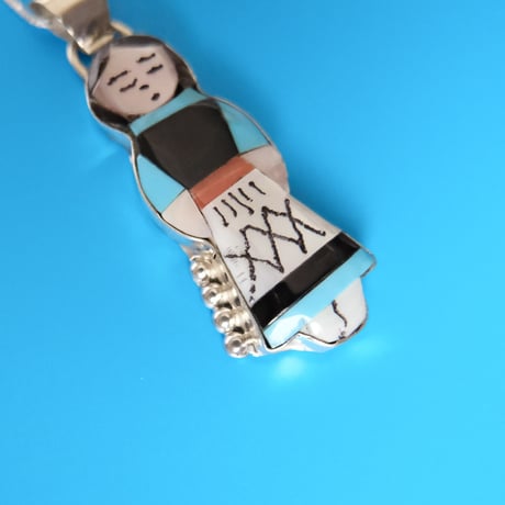 ZUNI / "girl" necklace