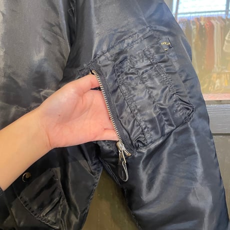 reversible / MA-1 type nylon jacket