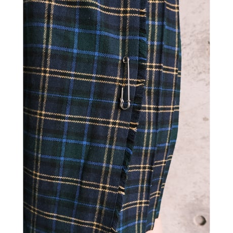 wool check skirt