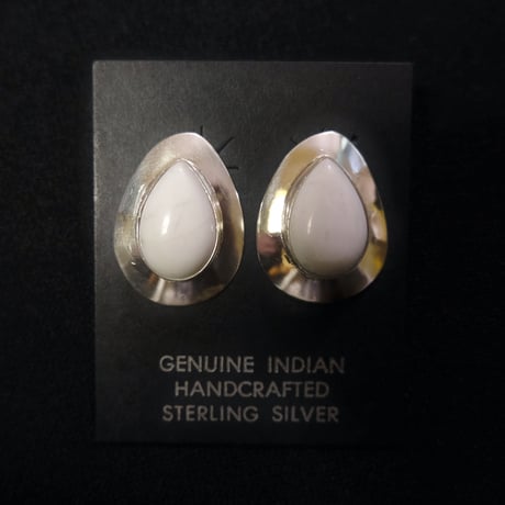 indian jewely / howlite pierce
