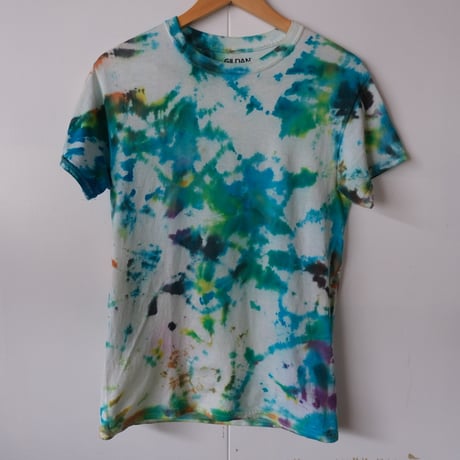tie-dye tee / blue