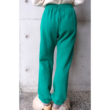 sweat pants with patch