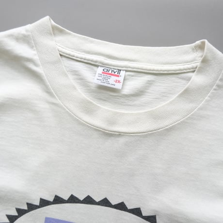 90's anvil / old print tee "P"