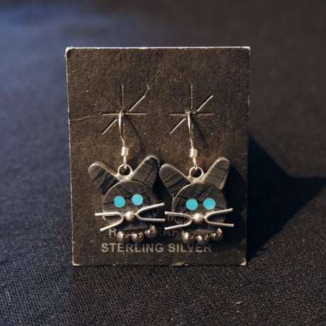 ZUNI / "cat" pierce