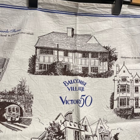 apron "village"