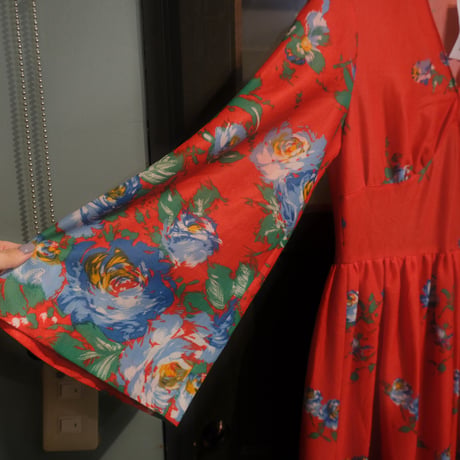 〜70s bellsleeve flower dress