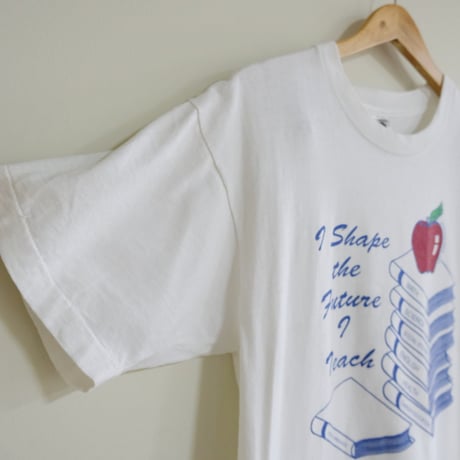 FRUIT OF THE LOOM / print tee "🍎"