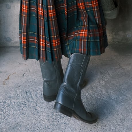 Justin / gray boots
