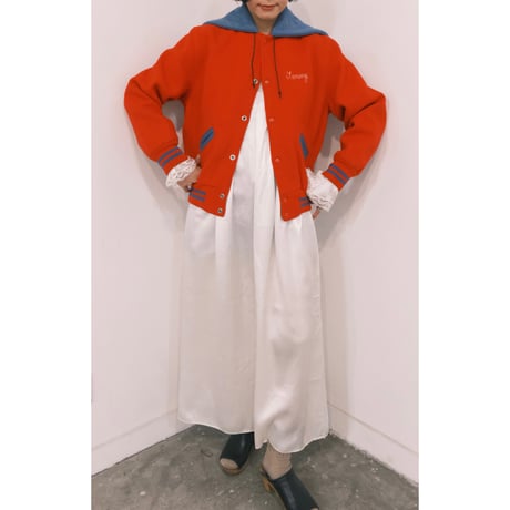 Dehen / stadium jumper