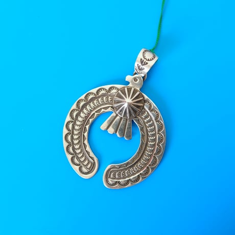 navajo "DarrellCadman" / thunderbird pendant top